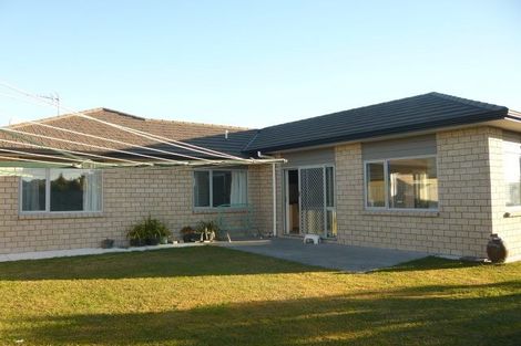 Photo of property in 16 Wessex Place, Rototuna North, Hamilton, 3210