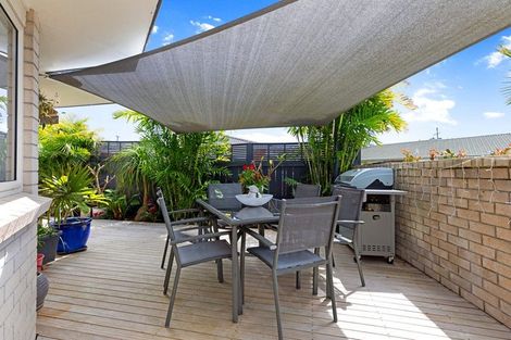 Photo of property in 4 Palm Court, Mount Maunganui, 3116