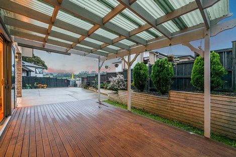 Photo of property in 120 San Valentino Drive, Henderson, Auckland, 0612
