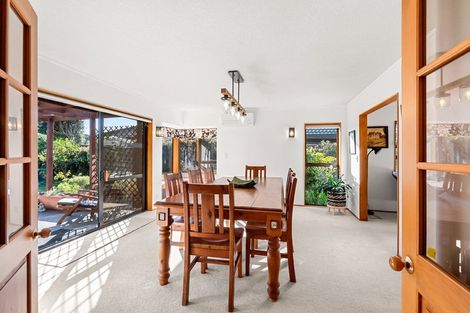 Photo of property in 8 Runanga Grove, Waikanae, 5036