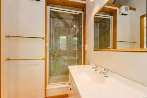 Photo of property in 76-78 Raumati Road, Raumati Beach, Paraparaumu, 5032