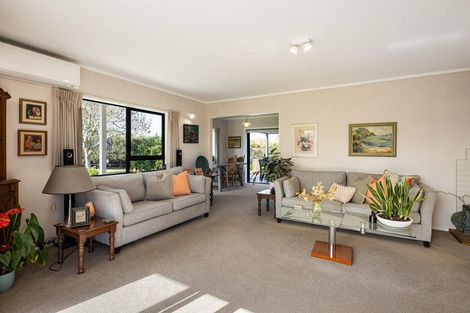 Photo of property in 166 Racecourse Road, Cambridge, 3493