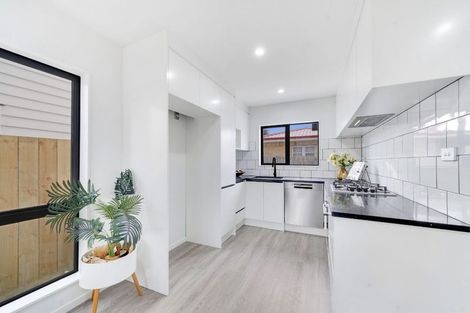 Photo of property in 115b Russell Road, Manurewa, Auckland, 2102