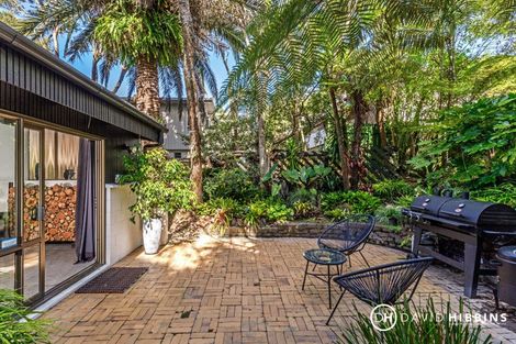 Photo of property in 9b Raymond Terrace, Northcote, Auckland, 0627