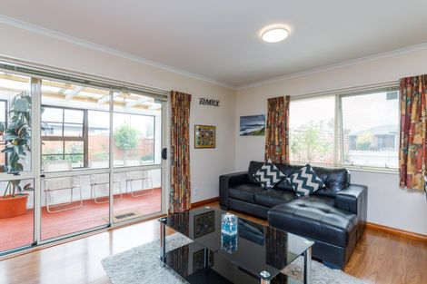 Photo of property in 1 Lancewood Lane, Roslyn, Palmerston North, 4414