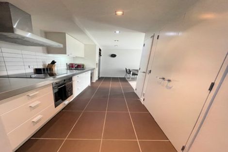 Photo of property in Piermont Apartments, 1h/82 Cable Street, Te Aro, Wellington, 6011