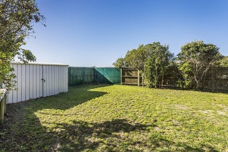 Photo of property in 128 Pikarere Street, Titahi Bay, Porirua, 5022