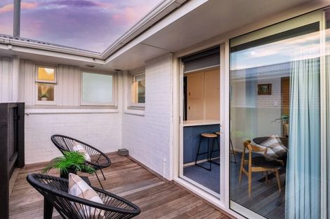 Photo of property in 2/4 Lansbury Avenue, Strowan, Christchurch, 8052