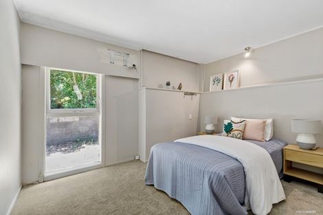 Photo of property in 2 Park Hill Road, Birkenhead, Auckland, 0626