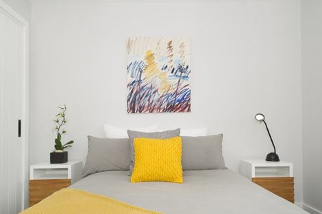 Photo of property in 2 Romeo Place, Whitianga, 3510