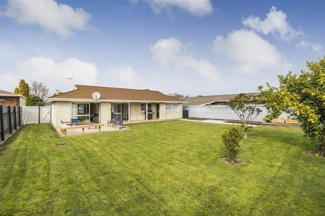Photo of property in 50 John F Kennedy Drive, Milson, Palmerston North, 4414