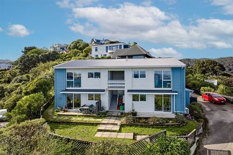 Photo of property in 8c Nikau Road, Point Howard, Lower Hutt, 5013