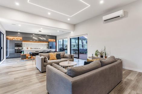 Photo of property in 17 Leebank Crescent, Riverhead, 0820