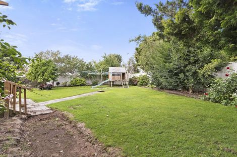 Photo of property in 10 Puweto Street, Selwyn Heights, Rotorua, 3015