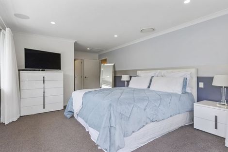 Photo of property in 17 Wautaiti Drive, Riverhead, 0820