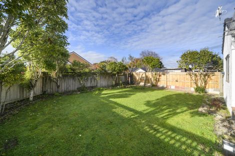 Photo of property in 19 Franklin Avenue, Hokowhitu, Palmerston North, 4410
