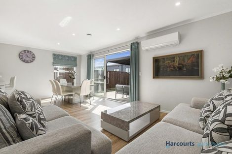 Photo of property in 7 Samuel Cassidy Avenue, Swanson, Auckland, 0614