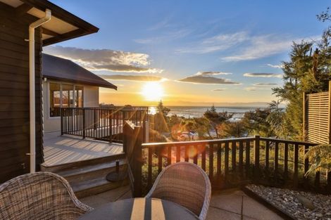 Photo of property in 27 Malvern Avenue, Atawhai, Nelson, 7010