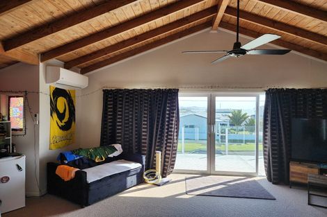 Photo of property in 9 Sackville Street, Fitzroy, New Plymouth, 4312