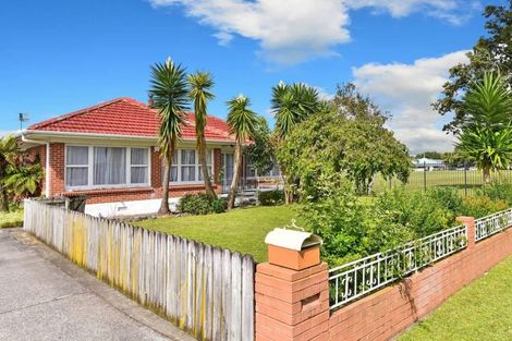 Photo of property in 37 Willis Road, Papakura, 2110