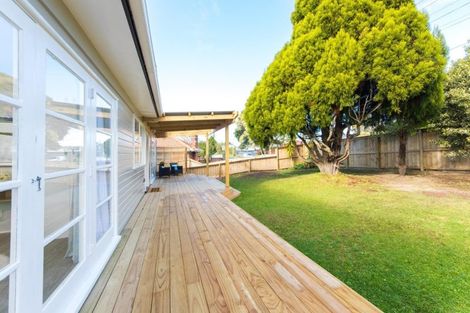 Photo of property in 147 Rangatira Road, Beach Haven, Auckland, 0626