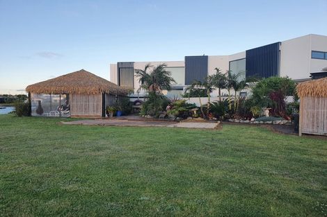 Photo of property in 4 Cordyline Way, One Tree Point, 0118