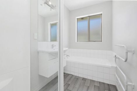 Photo of property in 65 Kaniere Avenue, Hei Hei, Christchurch, 8042