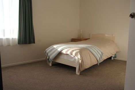 Photo of property in 50 Knightsbridge Drive, Forrest Hill, Auckland, 0620