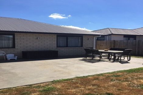 Photo of property in 10 Oolong Court, Huntington, Hamilton, 3210