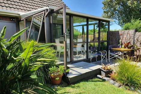 Photo of property in 5 Bellbird Place, Orewa, 0931