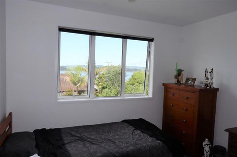 Photo of property in 32 Oxford Street, Whakapirau, Maungaturoto, 0583