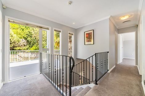 Photo of property in 77 Sunbrae Drive, Silverstream, Upper Hutt, 5019