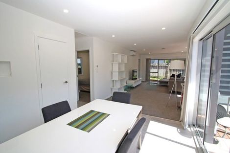 Photo of property in 5 Waterloo Place, Westown, New Plymouth, 4310