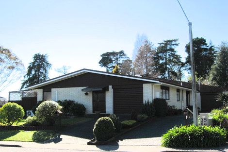 Photo of property in 2/23 Reeve Drive, Havelock North, 4130