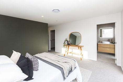 Photo of property in 100 Skibbereen Drive, Halswell, 8025