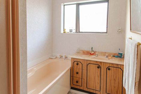 Photo of property in 3/27 Wellington Street, Papakura, 2110