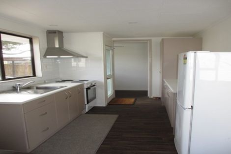 Photo of property in 39 Awaroa Road, Helensville, 0800