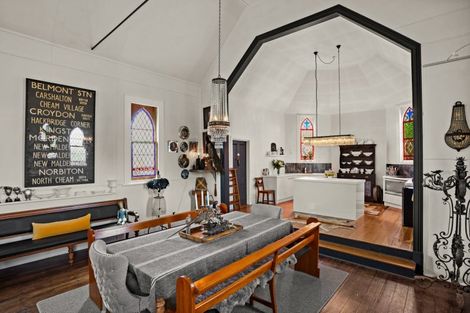 Photo of property in 17 School Road, Clive, 4102