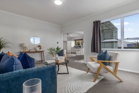 Photo of property in 1 Quinn Road, Levin, 5510