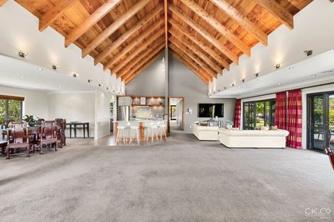 Photo of property in 14 Mount Marua Way, Timberlea, Upper Hutt, 5018