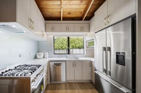 Photo of property in 21c Lorenzen Bay Road, Raglan, 3225