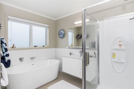 Photo of property in 30 Harbelle Close, Bethlehem, Tauranga, 3110