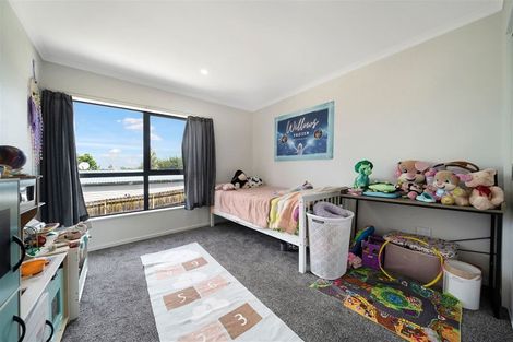 Photo of property in 6a Christmas Road, Manurewa, Auckland, 2102