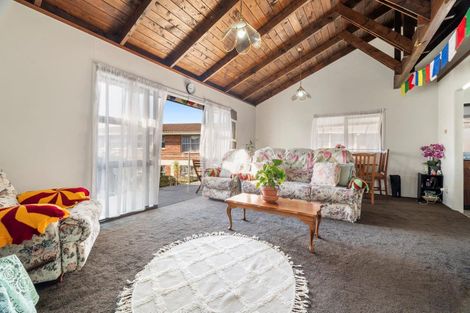 Photo of property in 4/1312 Hinemoa Street, Rotorua, 3010