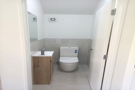 Photo of property in 27 Sheridan Drive, New Lynn, Auckland, 0600