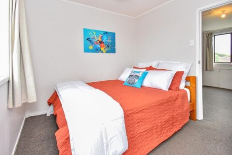 Photo of property in 17 Rangataua Place, Manurewa, Auckland, 2102