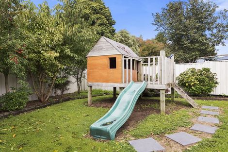 Photo of property in 10 Puweto Street, Selwyn Heights, Rotorua, 3015