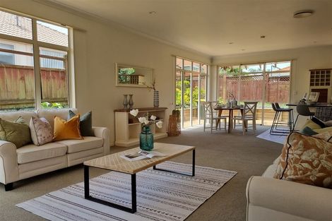 Photo of property in 5 Kentia Way, Somerville, Auckland, 2014