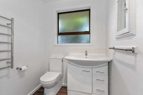 Photo of property in 40 Kathleen Crescent, Hornby, Christchurch, 8042