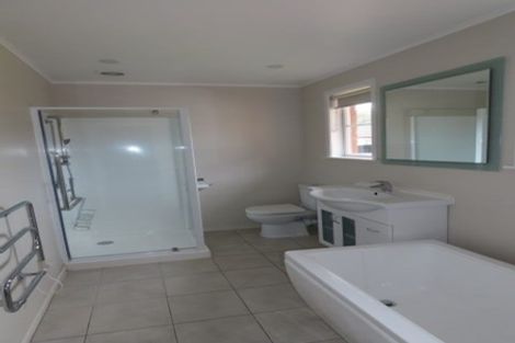 Photo of property in 9 Glengarry Road, Glen Eden, Auckland, 0602